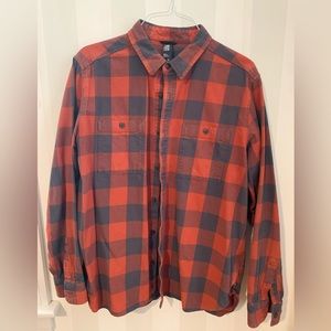 Men’s XL Mountain Hardwear flannel. Only worn a few times